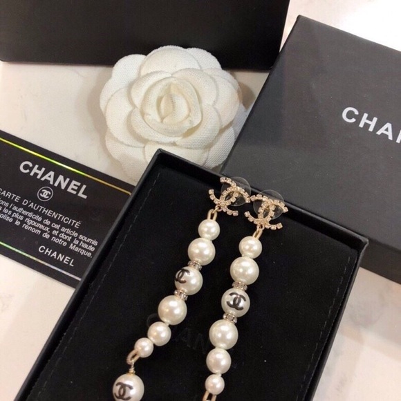 Chanel earrings - Picture 4 of 8